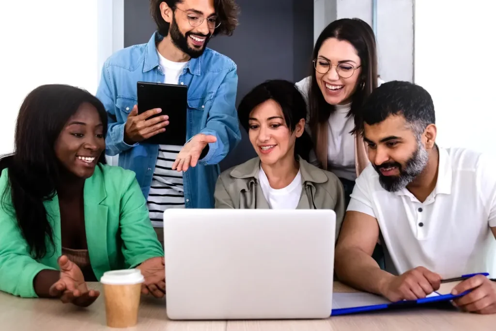 Outsourcing Payroll to India: Pros, Cons, & How to Do It Successfully