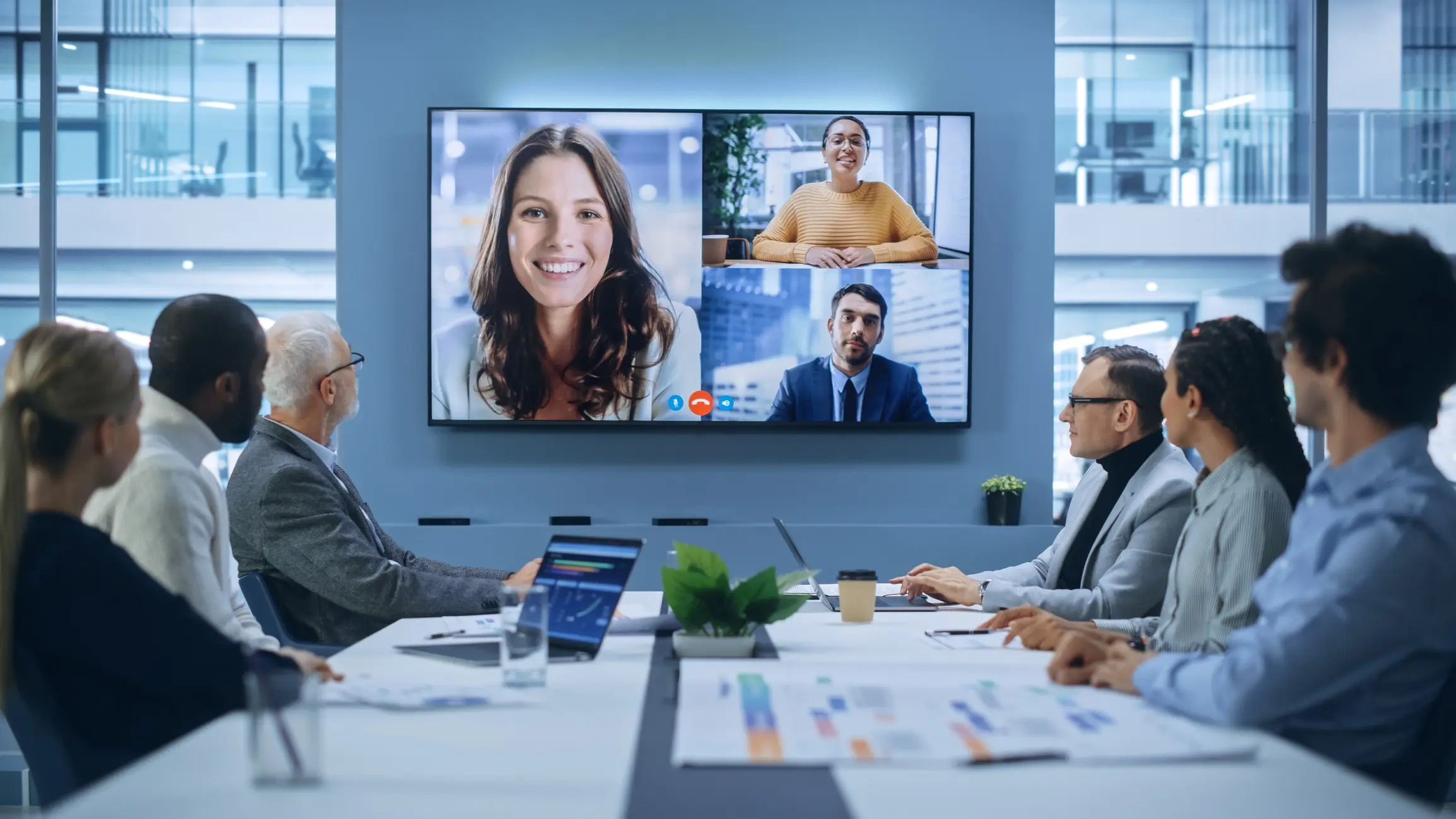 Managing Remote Work Complexities with EOR Solutions