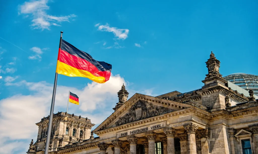 Global Expansion in Germany – Navigate Hiring & Compliance with Ease