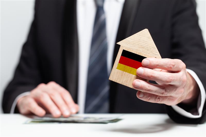 The 18-Month Rule and AÜG Compliance: How Long Can You Use an EOR in Germany?